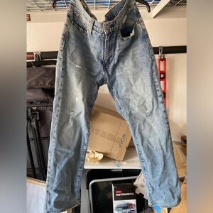 Levi’s 514 distressed 34x32 please read